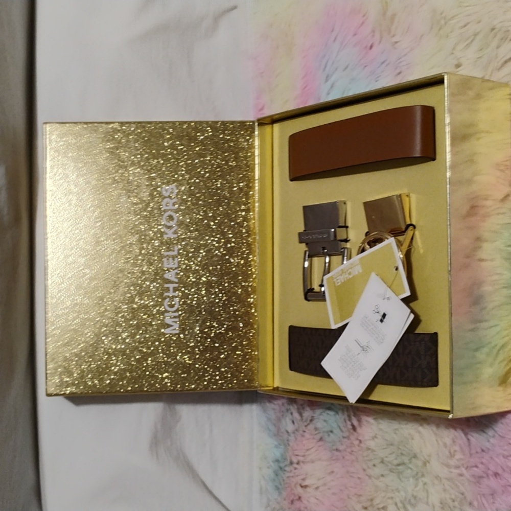 (#1) NWT Michael Kors Belt Bundle In Gift Box